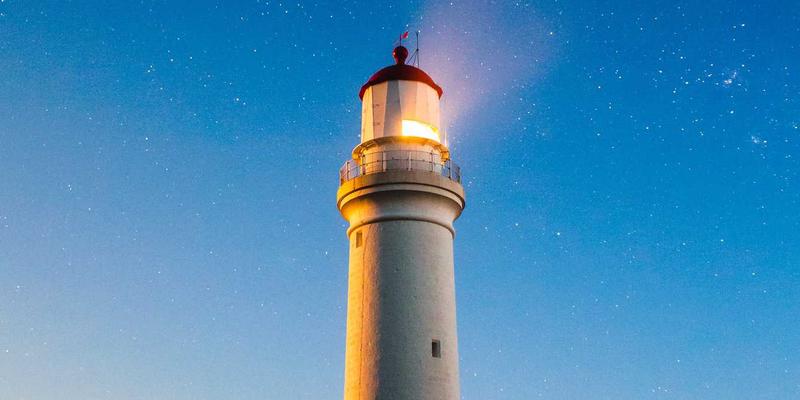 从产品评测到化妆教程：深度拆解三个美容护肤案例，揭秘科学变美逻辑