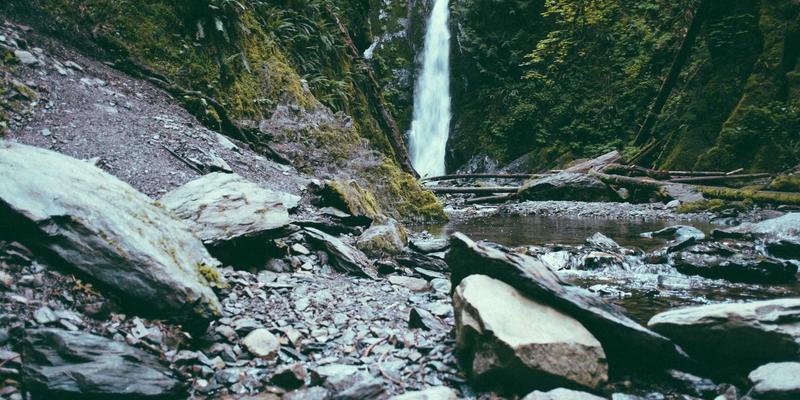 美容护肤55:科学护肤与日常化妆的完美融合指南