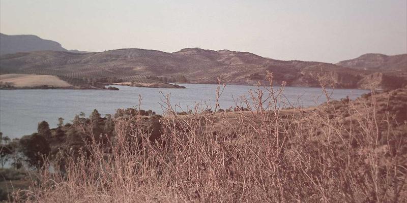 美容护肤入门指南：从护肤技巧到化妆教程，INIMEI带你开启蜕变之旅